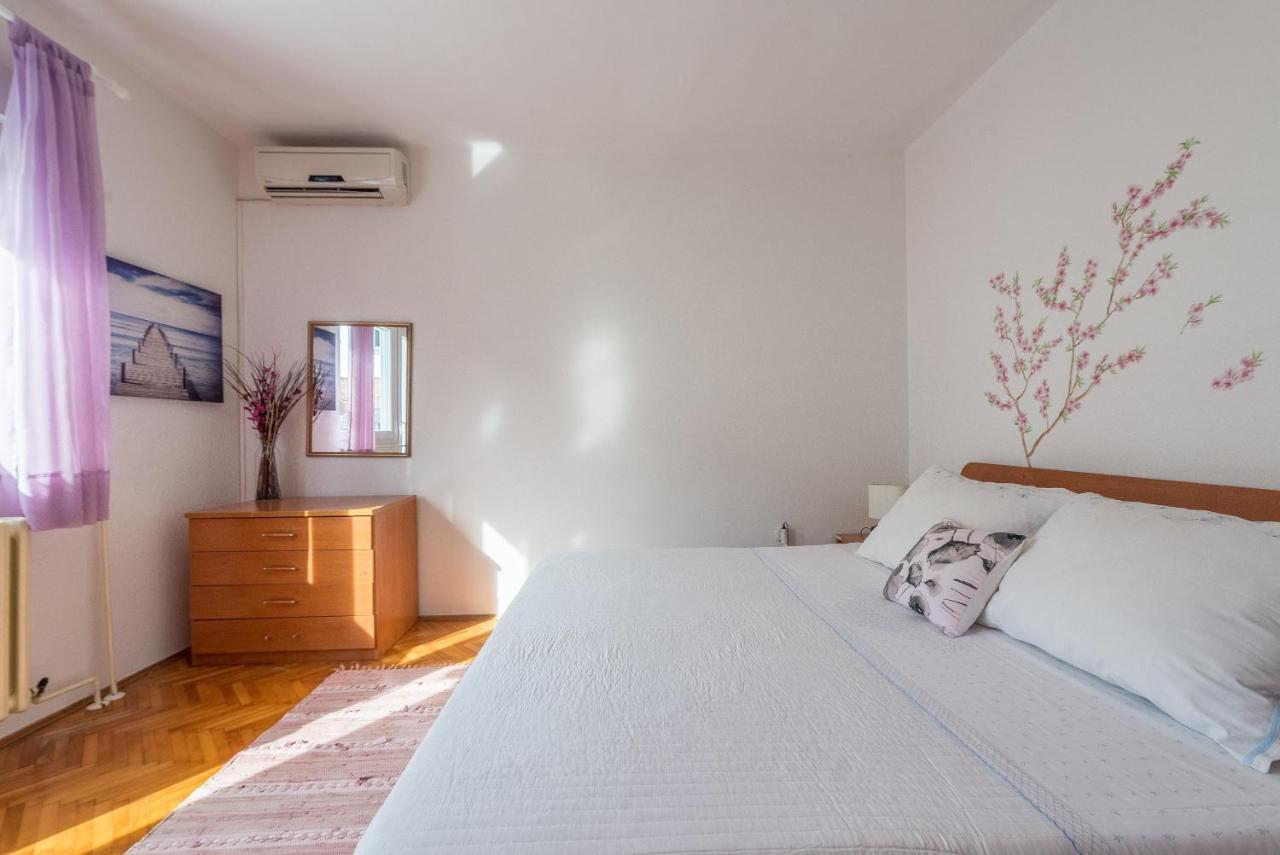 Apartments Villa Odesa With Shared Pool Zadar Exterior photo