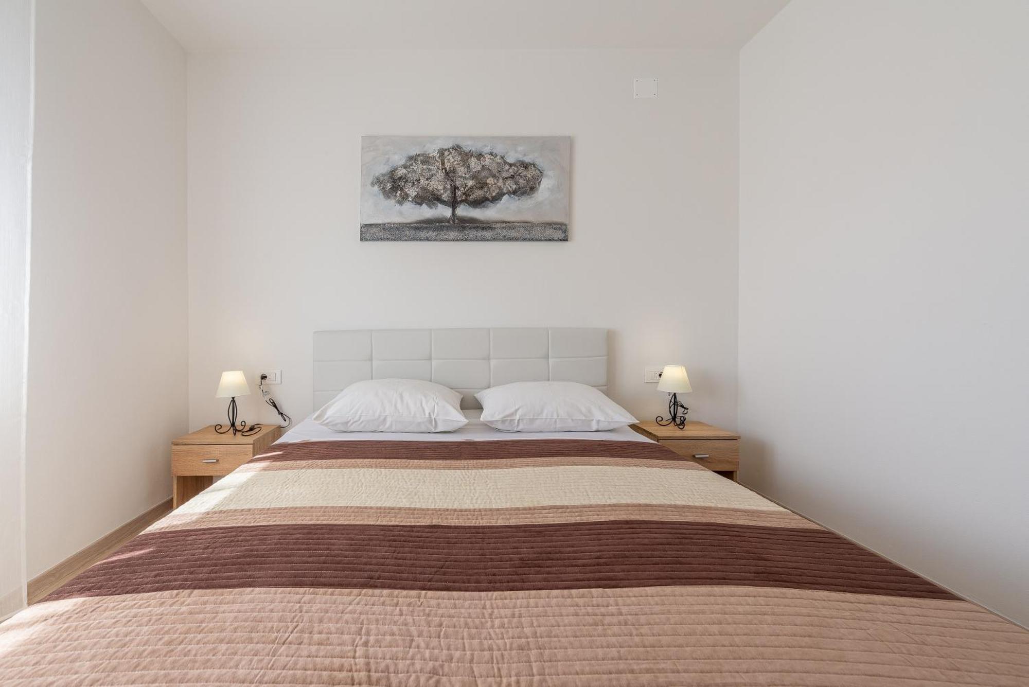 Apartments Villa Odesa With Shared Pool Zadar Exterior photo