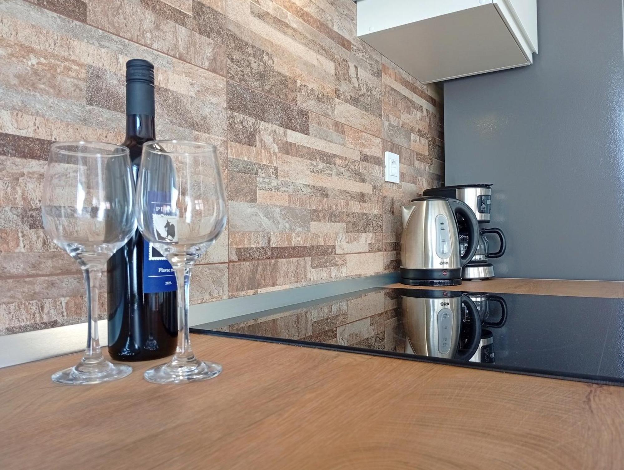 Apartments Villa Odesa With Shared Pool Zadar Room photo